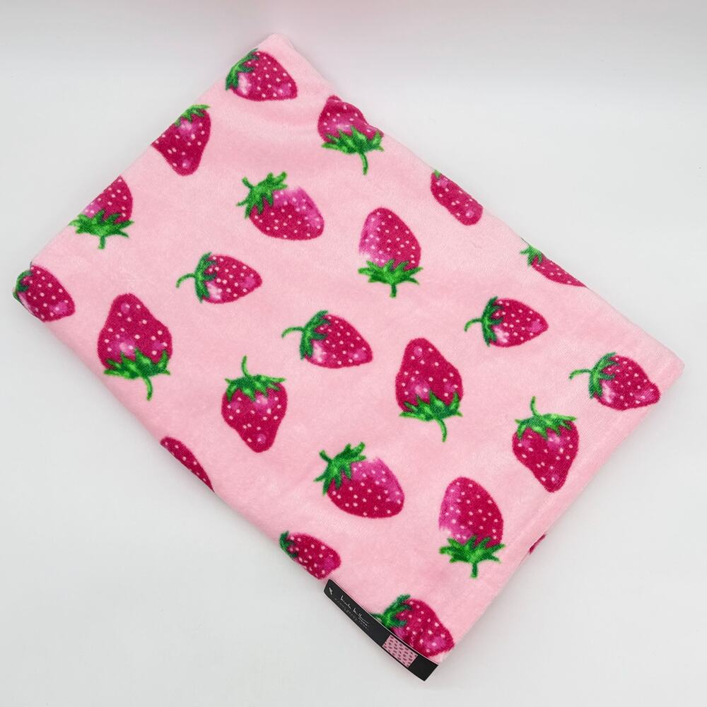 Nicole Miller Pink Sweet Strawberry Beach Towel NEW